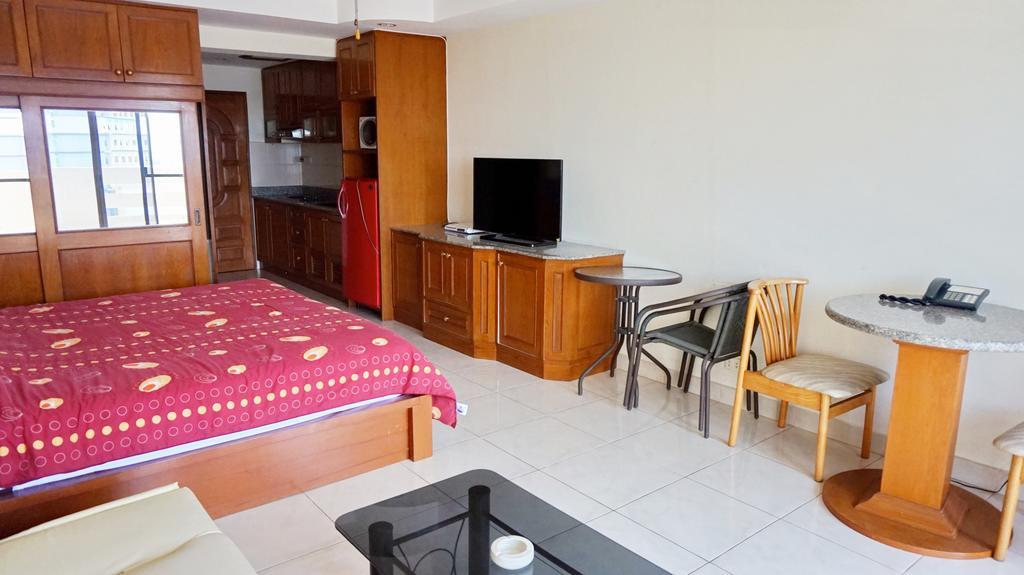 Yensabai Condotel Патая Екстериор снимка